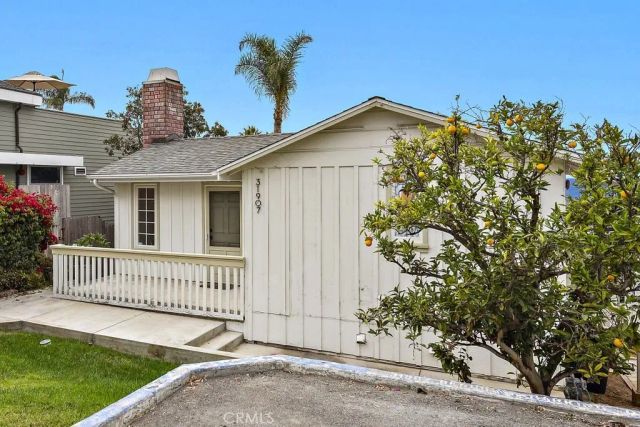 31907 Crestwood Place, Laguna Beach, CA 92651