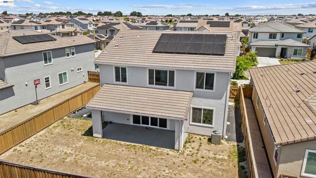 3482 Dobbins Ct, Lathrop, CA 95330