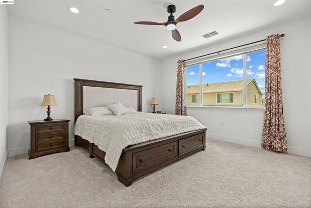 3482 Dobbins Ct, Lathrop, CA 95330