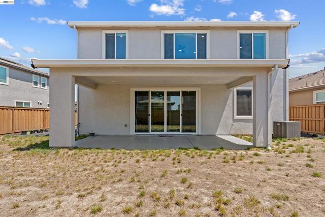 3482 Dobbins Ct, Lathrop, CA 95330