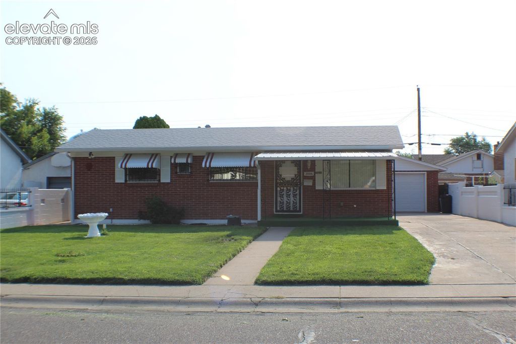2006 Sherwood Lane, Pueblo, CO 81005 — exterior