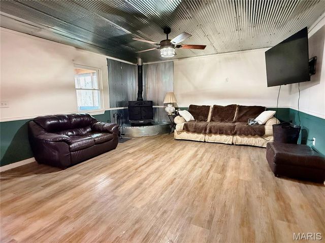 21503 Highway 28 W, Dixon, MO 65459