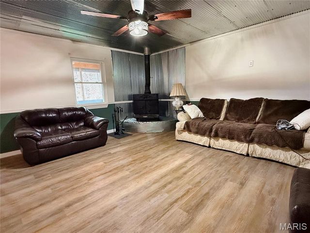 21503 Highway 28 W, Dixon, MO 65459