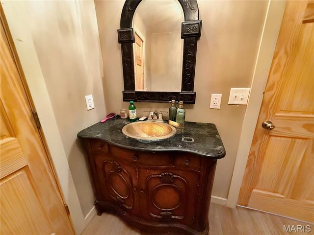 21503 Highway 28 W, Dixon, MO 65459