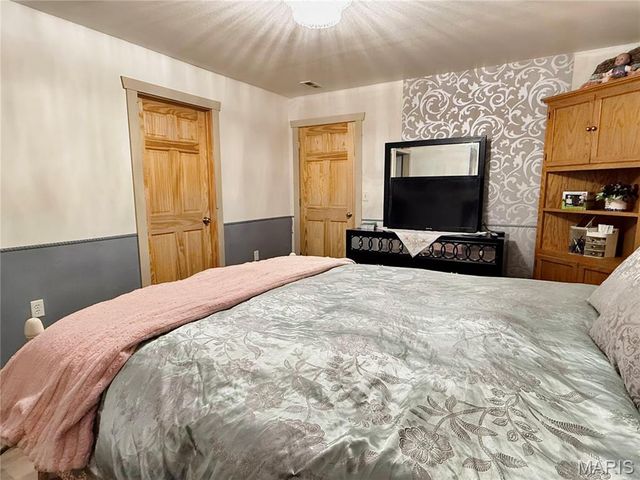 21503 Highway 28 W, Dixon, MO 65459