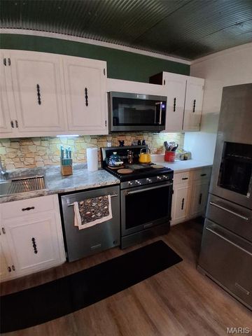 21503 Highway 28 W, Dixon, MO 65459