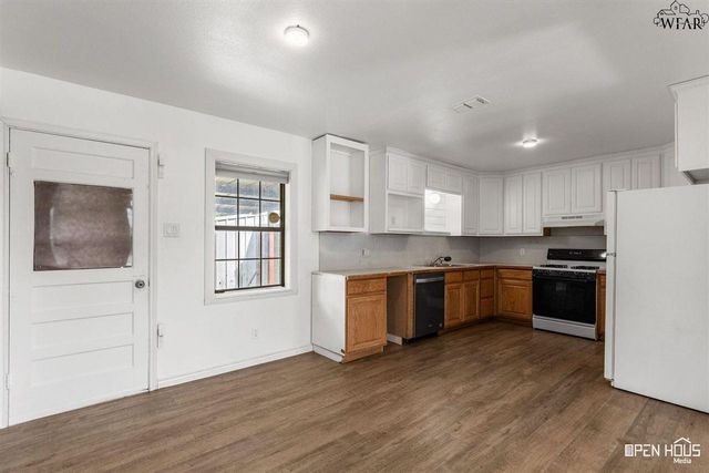 4202 HUGHES DRIVE, Wichita Falls, TX 76308
