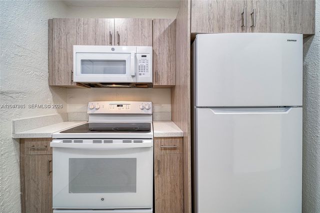 1747 NW 40th Street 1747, Miami, FL 33142
