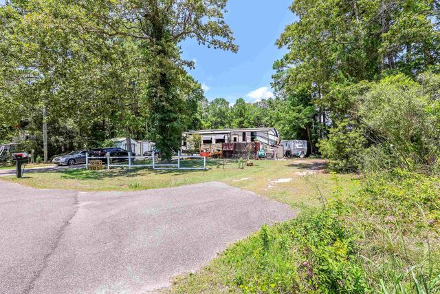 297 Crystal Lane Rd., Longs, SC 29568
