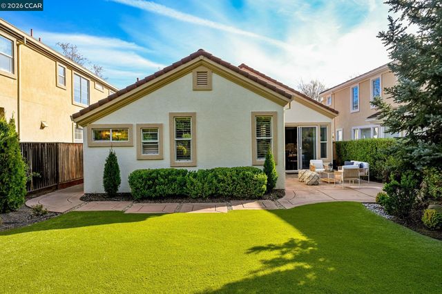 419 Fuchsia Ln, San Ramon, CA 94582