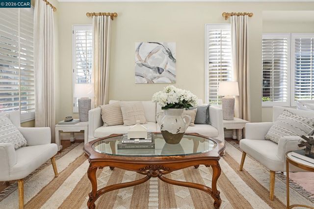 419 Fuchsia Ln, San Ramon, CA 94582