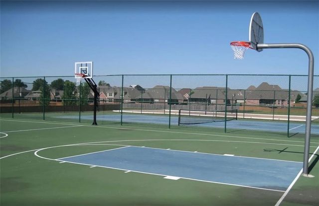 5000 SW Blaire Mont Road, Bentonville, AR 72713