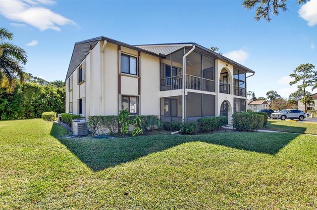 310 Knotty Pine Circle c1, Greenacres, FL 33463