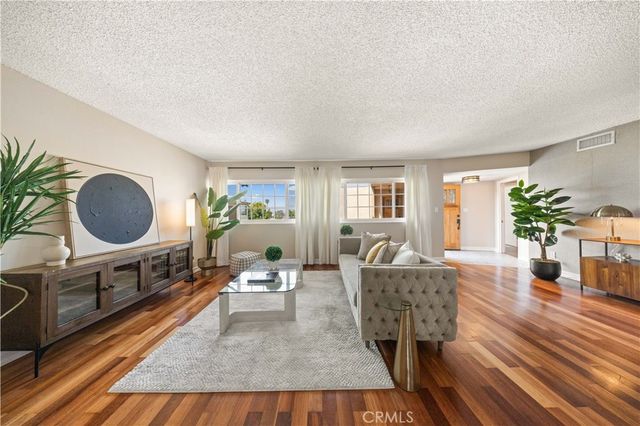 3900 Lenawee Ave. 8, Culver City, CA 90232