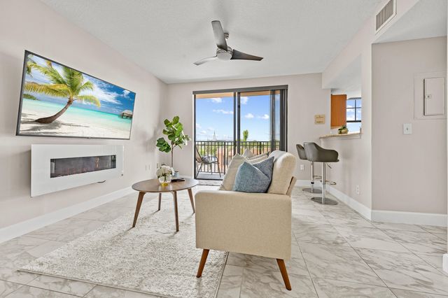 511 Lucerne Avenue 315, Lake Worth Beach, FL 33460