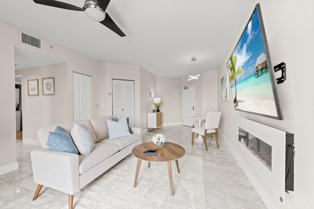 511 Lucerne Avenue 315, Lake Worth Beach, FL 33460