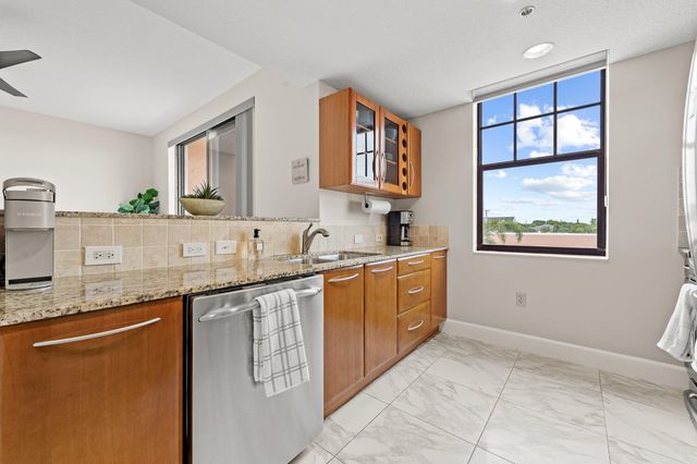 511 Lucerne Avenue 315, Lake Worth Beach, FL 33460