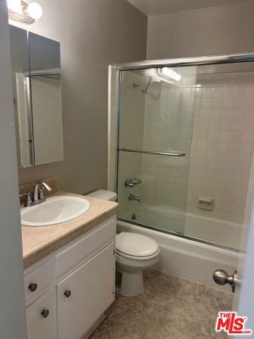 3560 S Centinela Avenue 7, Los Angeles, CA 90066