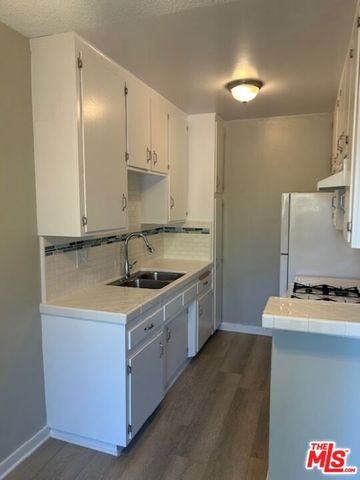 3560 S Centinela Avenue 7, Los Angeles, CA 90066