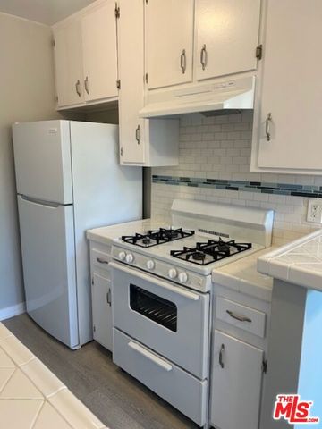 3560 S Centinela Avenue 7, Los Angeles, CA 90066
