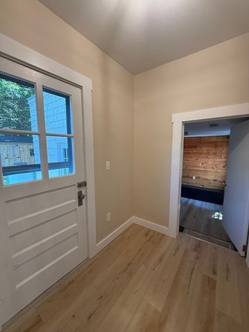 82 Hartwell St, Southbridge, MA 01550