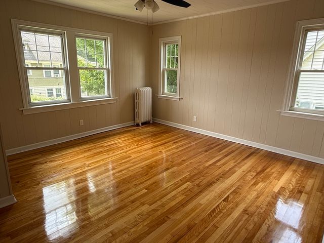 82 Hartwell St, Southbridge, MA 01550