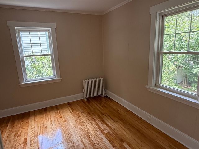 82 Hartwell St, Southbridge, MA 01550