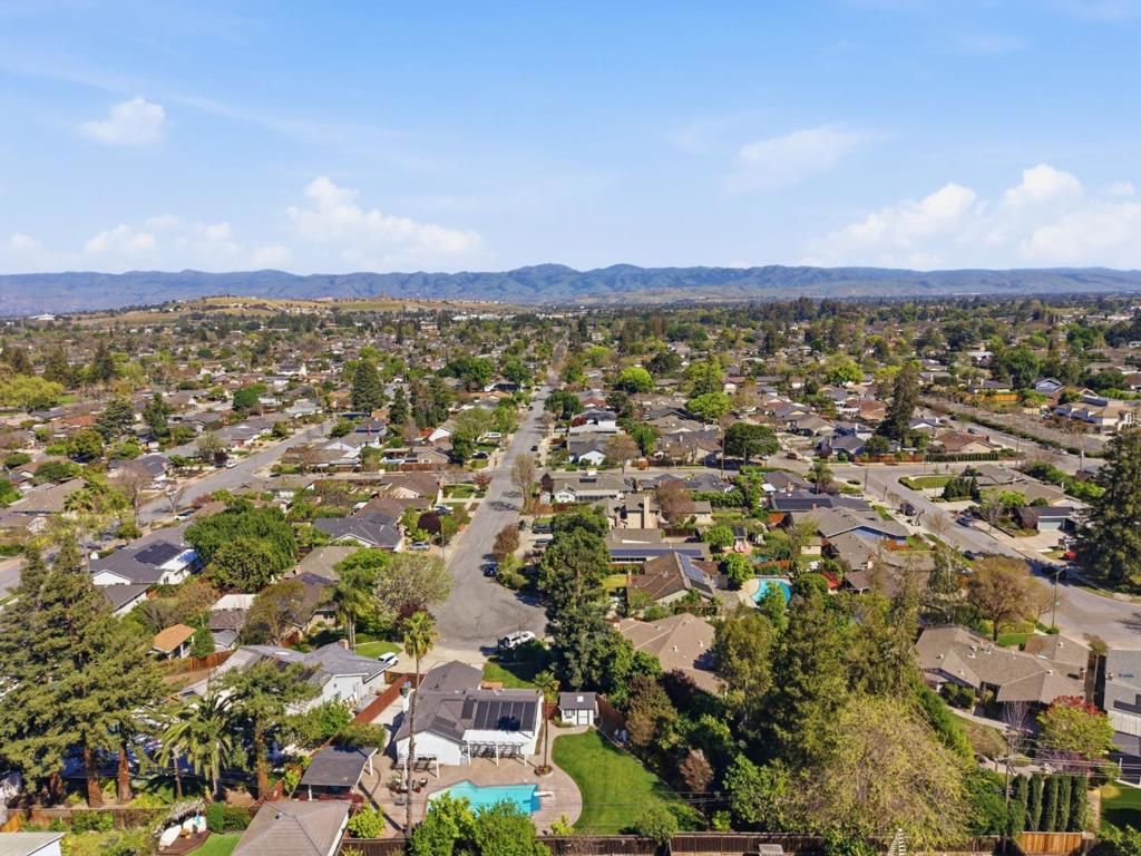 Image 34 of property listing at 1495 Kimberly Court, San Jose, CA 95118