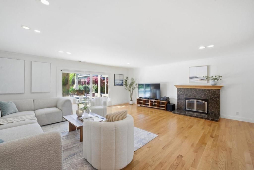 Image 4 of property listing at 1495 Kimberly Court, San Jose, CA 95118