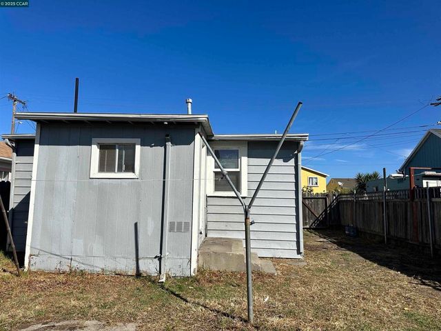 1800 Post Ave, San Pablo, CA 94806