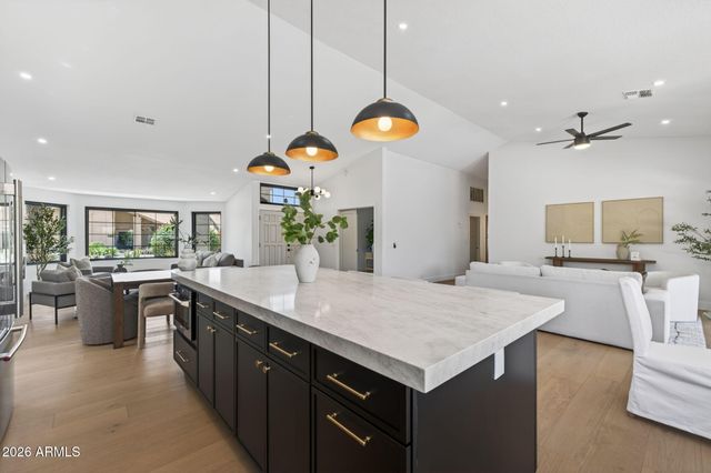 5002 E KAREN Drive, Scottsdale, AZ 85254