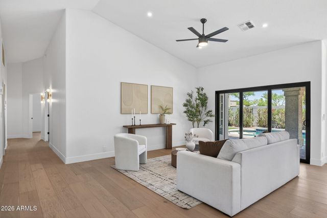 5002 E KAREN Drive, Scottsdale, AZ 85254