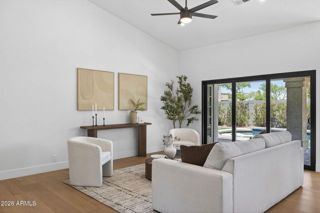 5002 E KAREN Drive, Scottsdale, AZ 85254