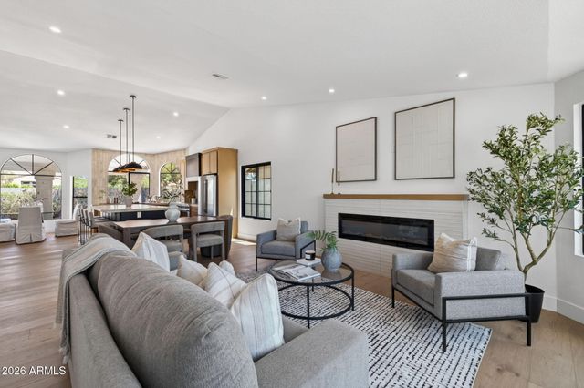 5002 E KAREN Drive, Scottsdale, AZ 85254