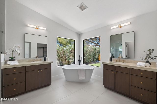 5002 E KAREN Drive, Scottsdale, AZ 85254