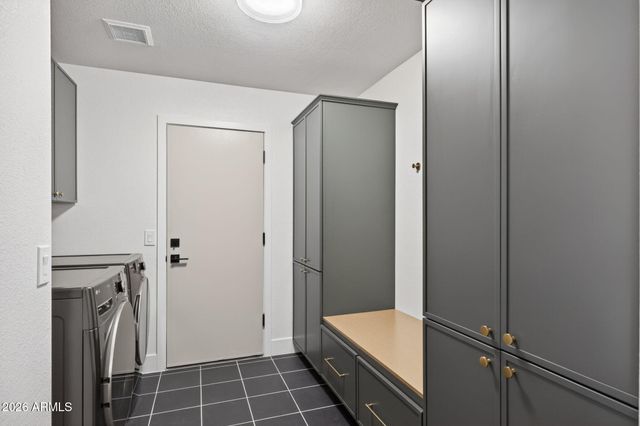 5002 E KAREN Drive, Scottsdale, AZ 85254