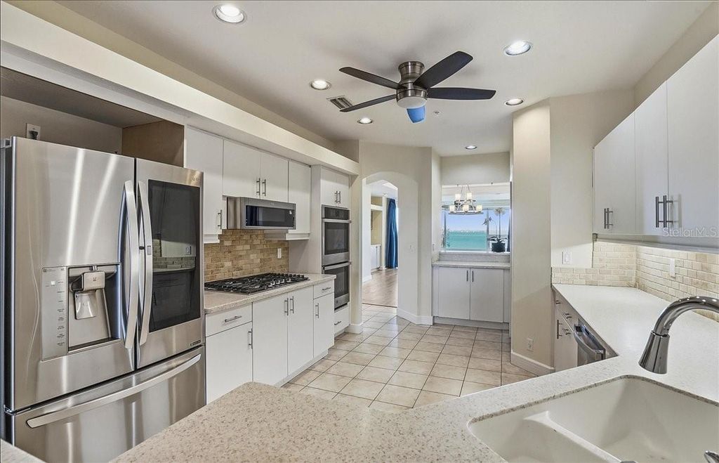Image 15 of property listing at 380 GULF OF MEXICO DRIVE 515, Longboat Key, FL 34228
