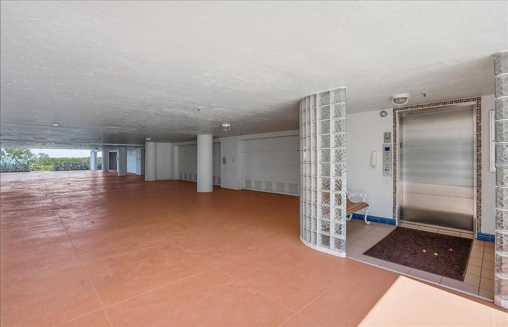 Image 34 of property listing at 380 GULF OF MEXICO DRIVE 515, Longboat Key, FL 34228