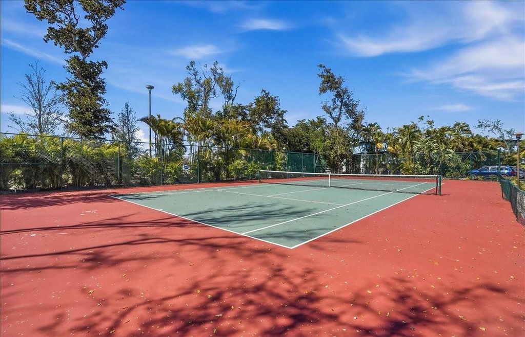 Image 36 of property listing at 380 GULF OF MEXICO DRIVE 515, Longboat Key, FL 34228