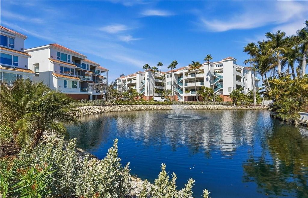 Image 37 of property listing at 380 GULF OF MEXICO DRIVE 515, Longboat Key, FL 34228