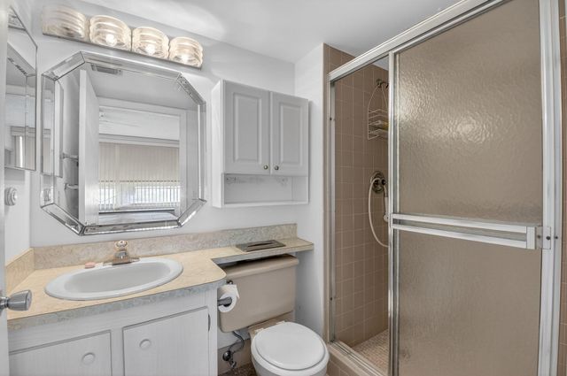 27 Abbey Lane 207, Delray Beach, FL 33446