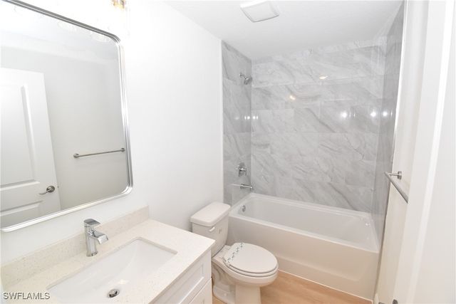 5221 Mojave AVE, North Port, FL 34288