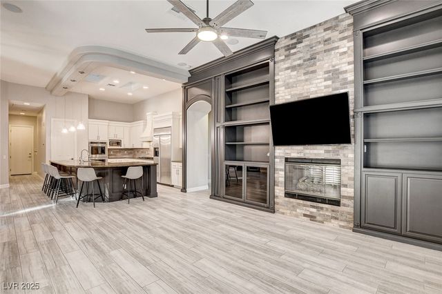 5 Karsten Creek Court, Henderson, NV 89052