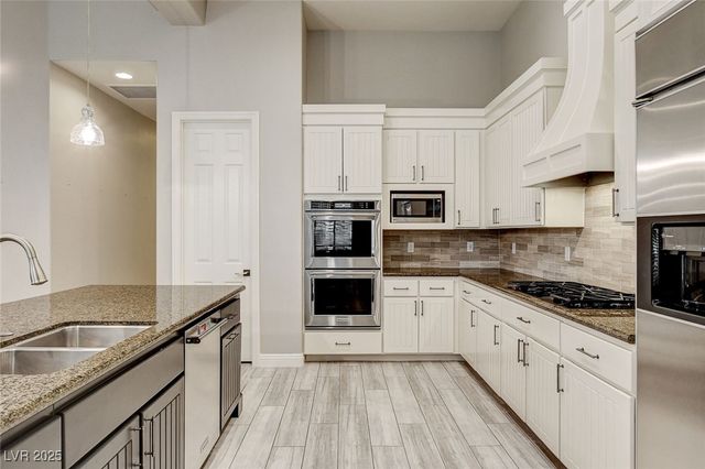 5 Karsten Creek Court, Henderson, NV 89052