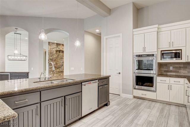 5 Karsten Creek Court, Henderson, NV 89052