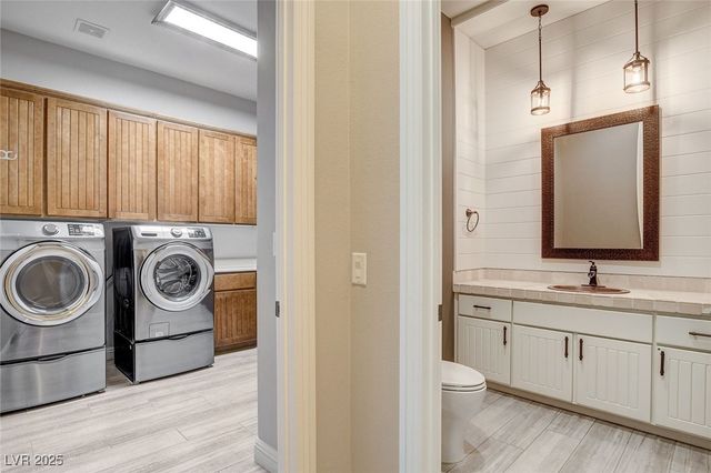 5 Karsten Creek Court, Henderson, NV 89052