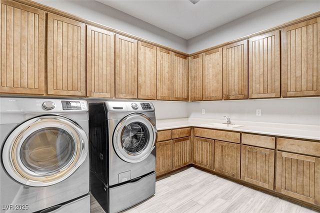 5 Karsten Creek Court, Henderson, NV 89052