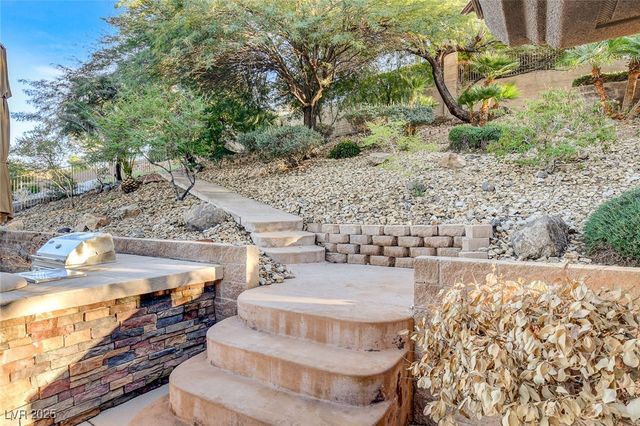 5 Karsten Creek Court, Henderson, NV 89052