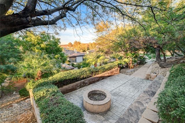 5 Karsten Creek Court, Henderson, NV 89052