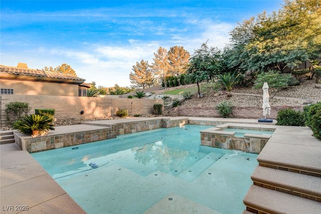 5 Karsten Creek Court, Henderson, NV 89052